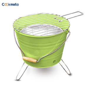 Multifuncional Pequeño Pequeño al aire libre Camping Viajes Picnics Charcoal BBQ Grill Bucket